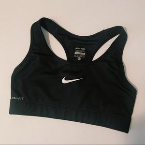 Nike Pro Sports Bra